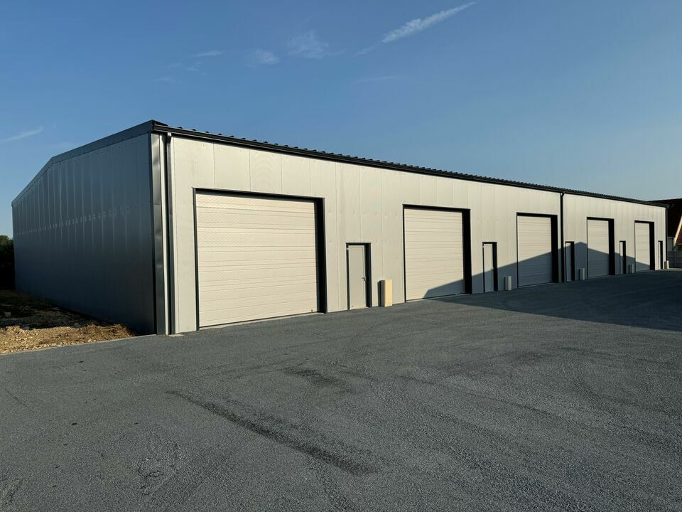 NEUF A louer Cellules de stockage d'environ 140 m²  Bourguebus