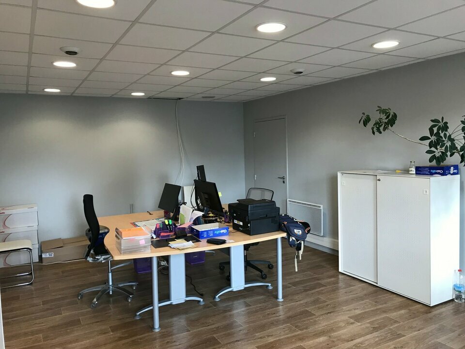 BUREAUX - A LOUER - 36 M² - VANNES