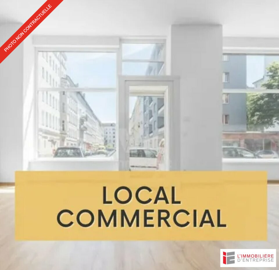 A vendre Local commercial  256m² Bréal-sous-Montfort