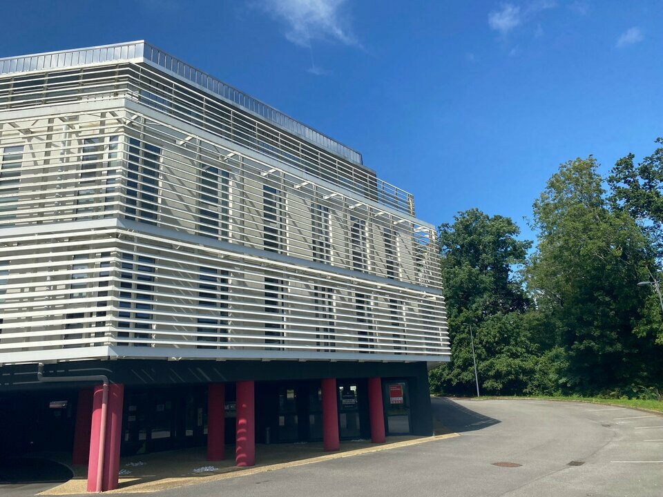 PLATEAU DE BUREAUX A CREAC'H GWEN - A aménager 