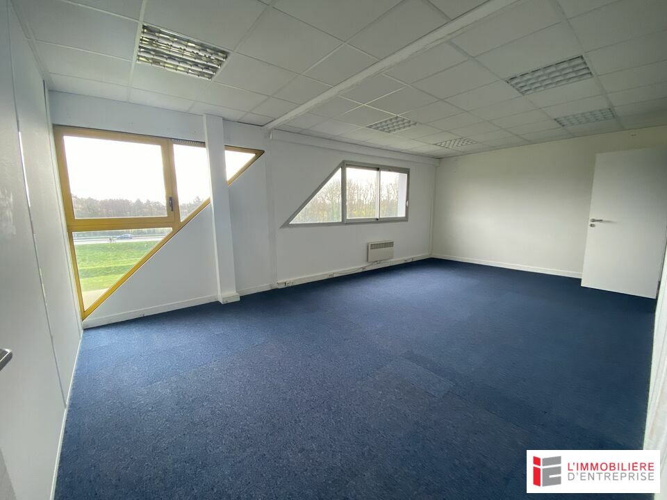 LOCATION DE BUREAUX 113M² MONTGERMONT