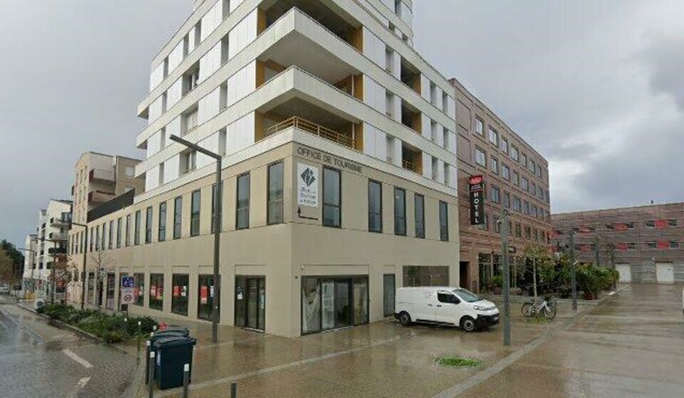 A louer Local commercial  227m² Lorient